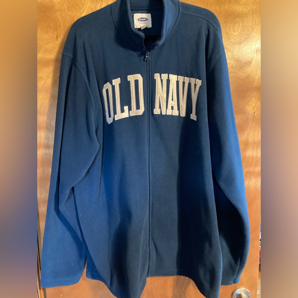 Men’s Old Navy full zip fleece jacket